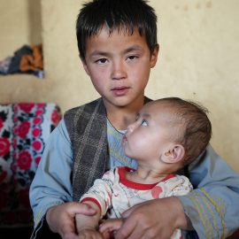 Mustafa og hans bror Farid i Afghanistan